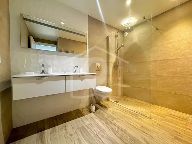 Maison, 326 m²