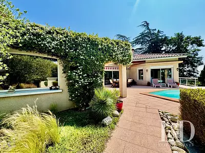 Maison, 313 m²