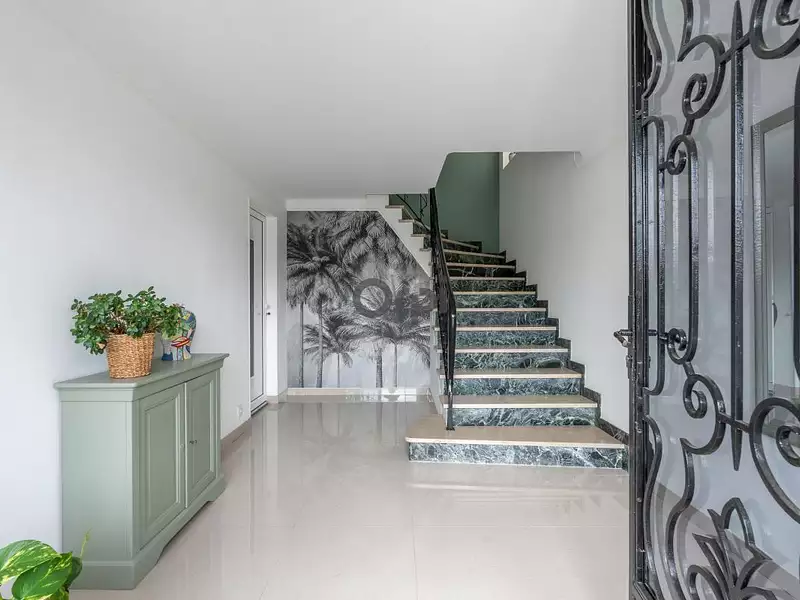 Maison, 253 m²