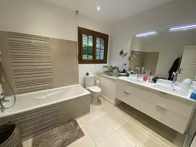 Maison, 223 m²