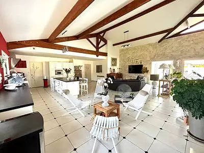 Maison, 270 m²