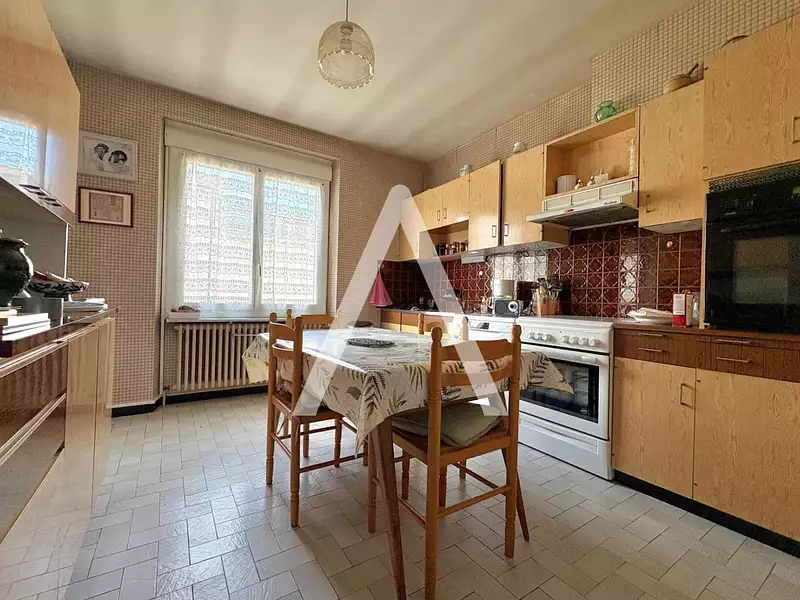 Maison, 180 m²