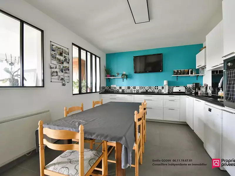 Maison, 180 m²