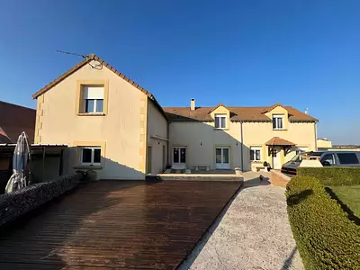 Maison, 225 m²