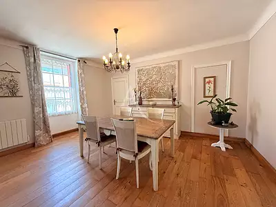 Maison, 216 m²