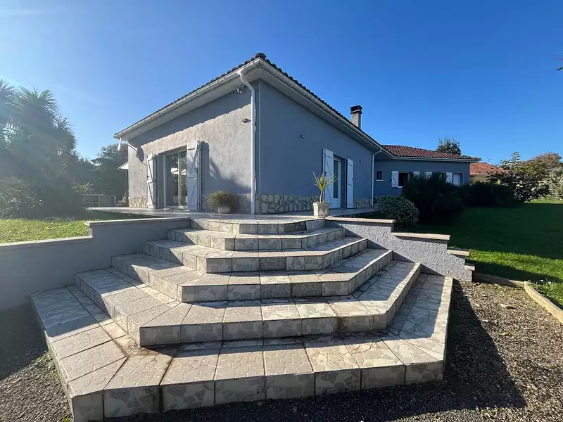 Maison, 205 m²