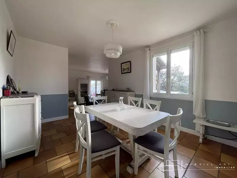 Maison, 185 m²
