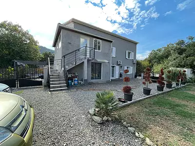 Maison, 380 m²
