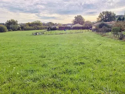 Terrain, 1 588 m²