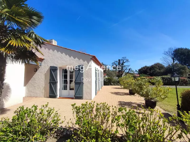 Maison, 167 m²