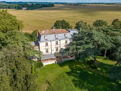 Maison, 1 000 m²