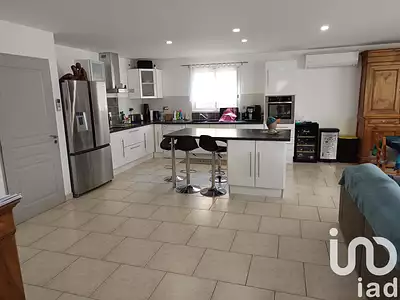Maison, 198 m²