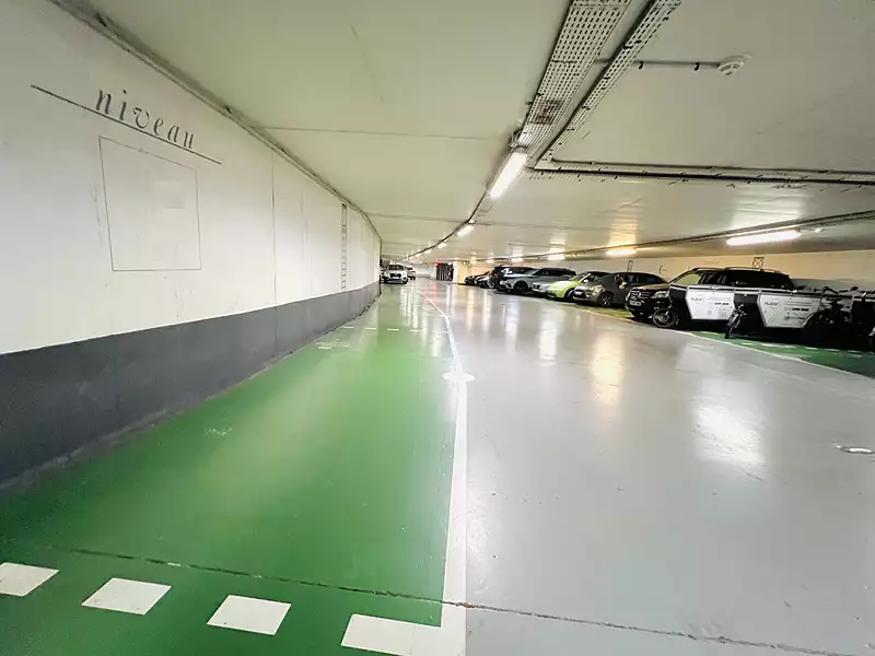 Parking, 11 m²