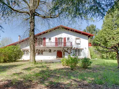 Maison, 315 m²