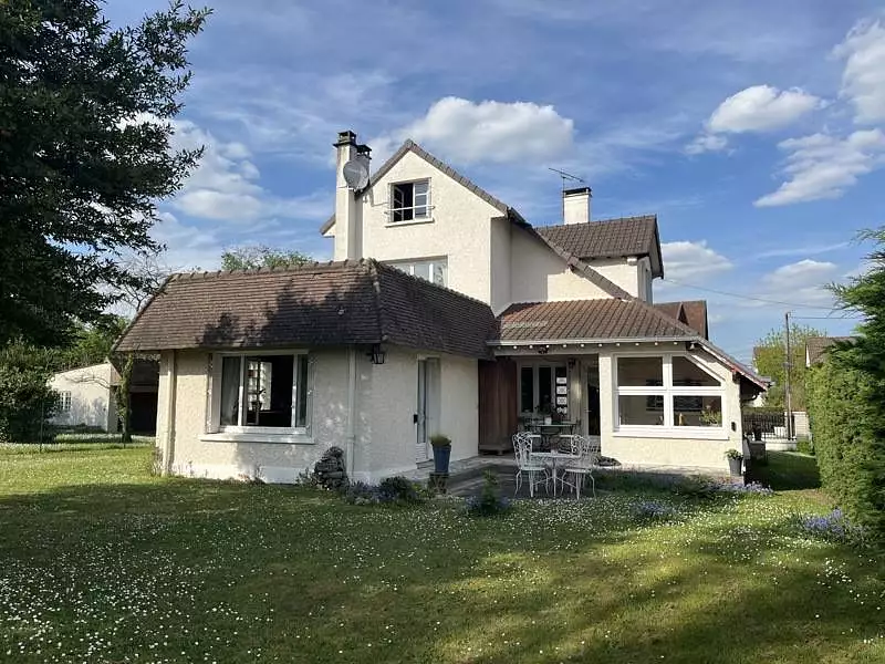 Maison, 185 m²
