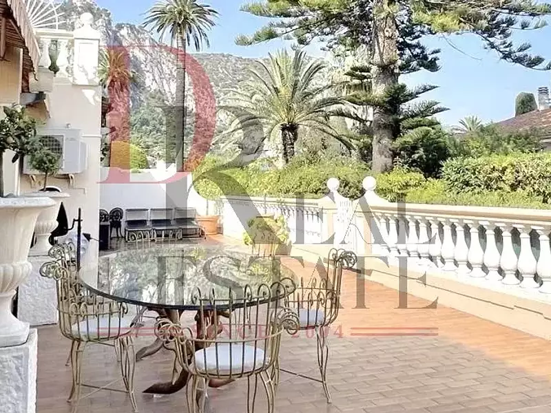 Appartement, 158 m²