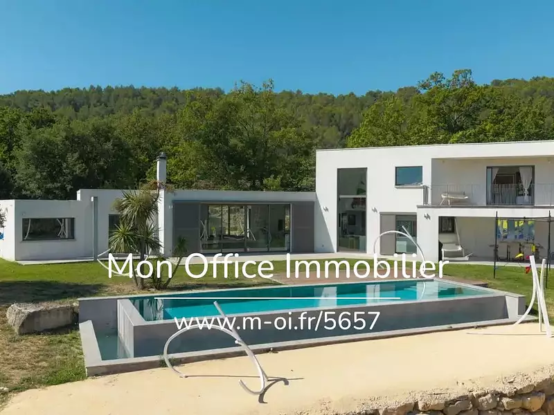 Maison, 272 m²