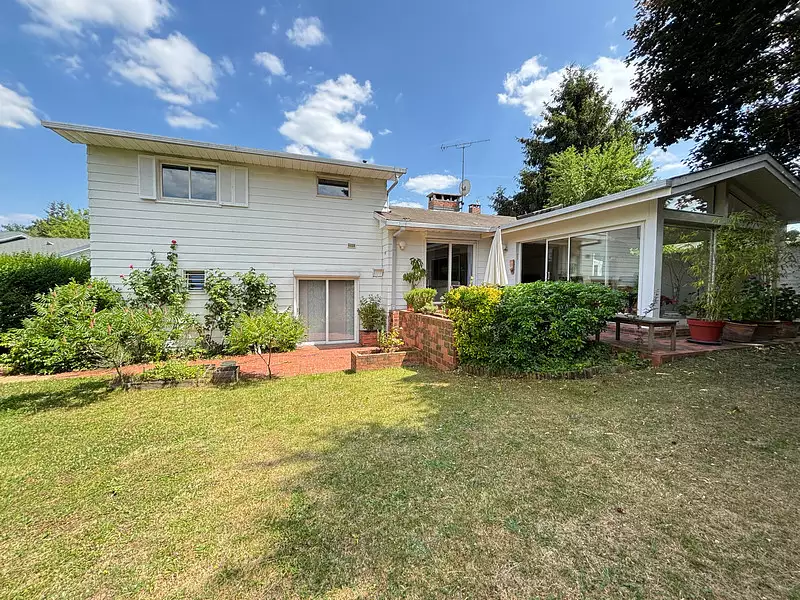 Maison, 202 m²