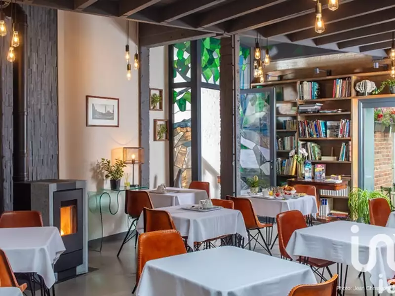 Immeuble, 305 m²