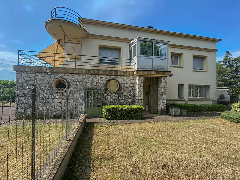 Maison, 240 m²