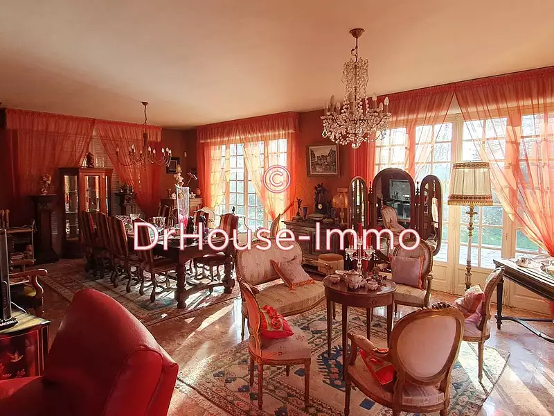 Maison, 230 m²