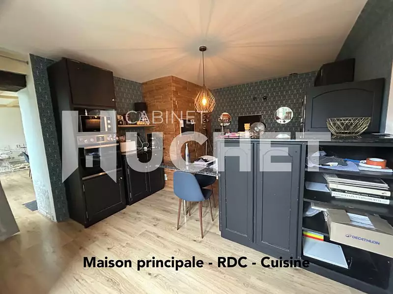 Maison, 644 m²