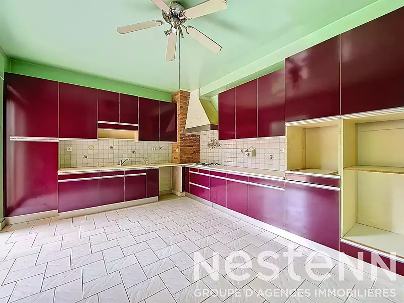 Maison, 250 m²