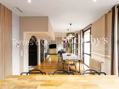 Maison, 245 m²