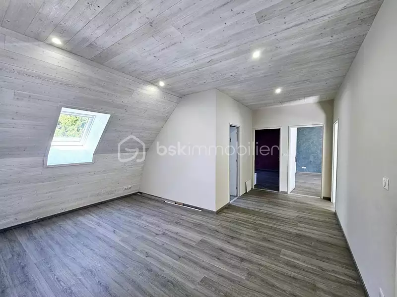 Maison, 280 m²