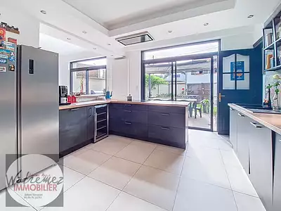 Maison, 185 m²