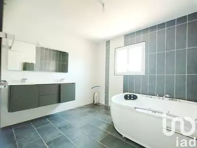 Maison, 153 m²