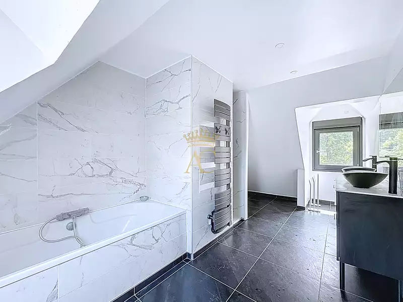 Maison, 400 m²