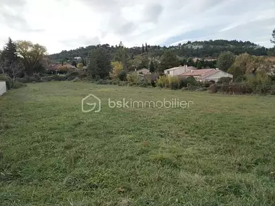 Terrain, 3 260 m²