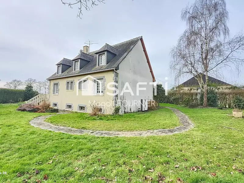 Maison, 230 m²