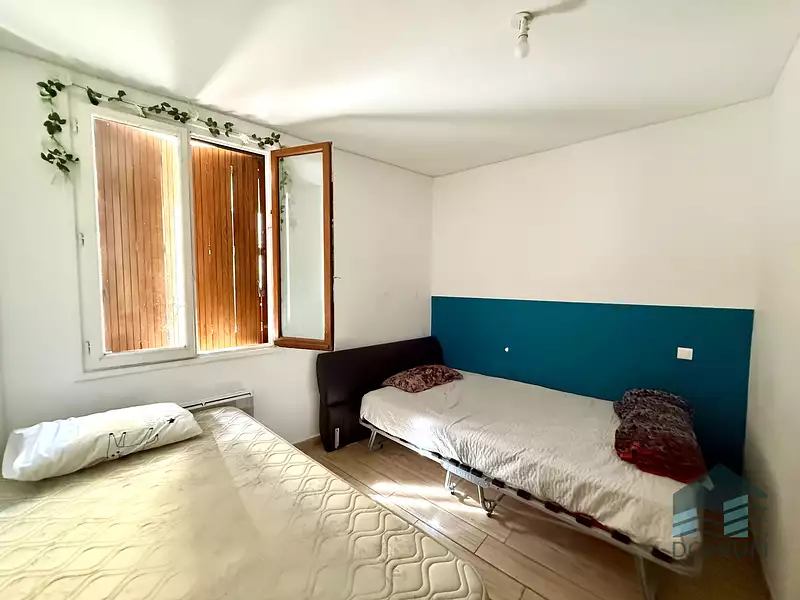Immeuble, 162 m²