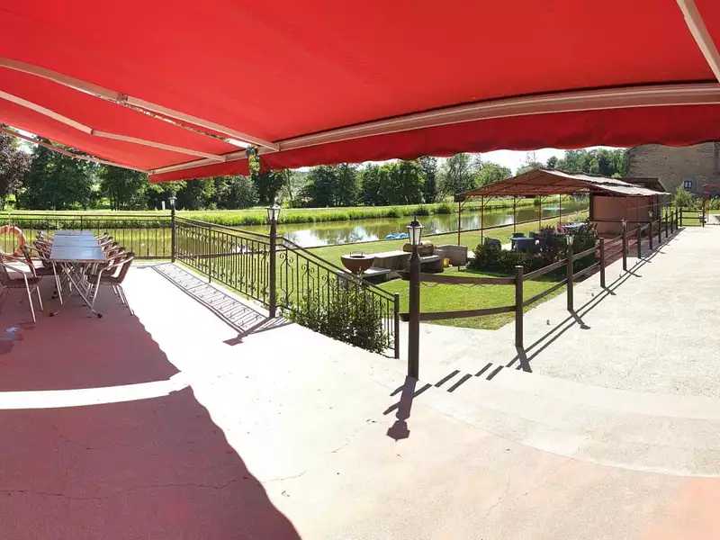 Maison, 330 m²