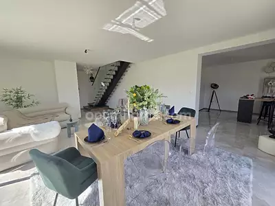 Maison, 122 m²