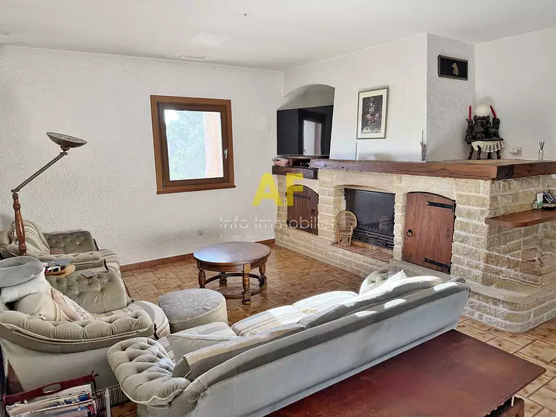 Maison, 210 m²