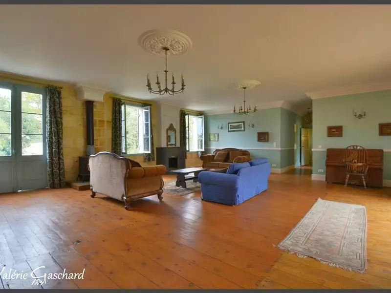Maison, 250 m²