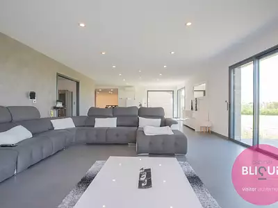 Maison, 376 m²