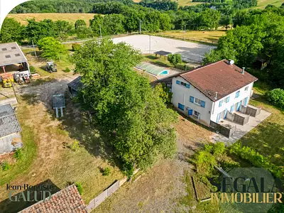 Maison, 275 m²