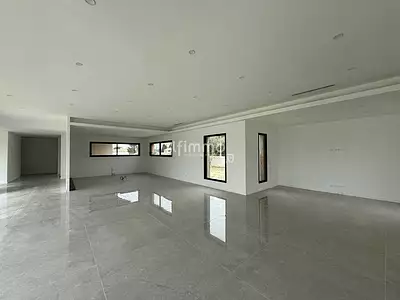 Maison, 250 m²