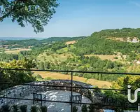 Maison, 1 500 m²