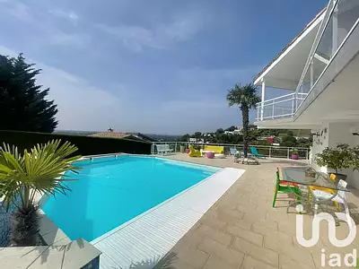 Maison, 312 m²