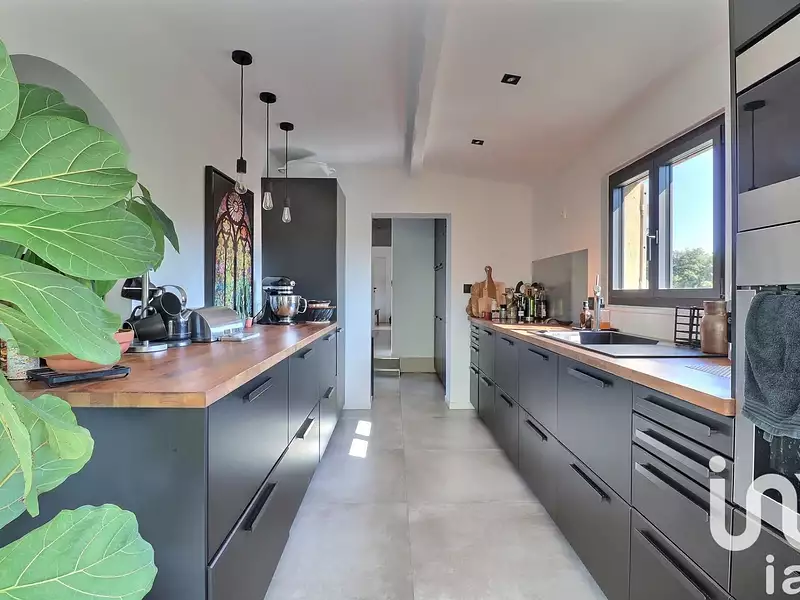 Maison, 222 m²