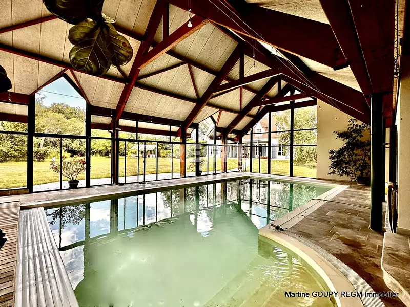 Maison, 250 m²