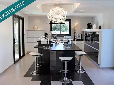 Maison, 156 m²