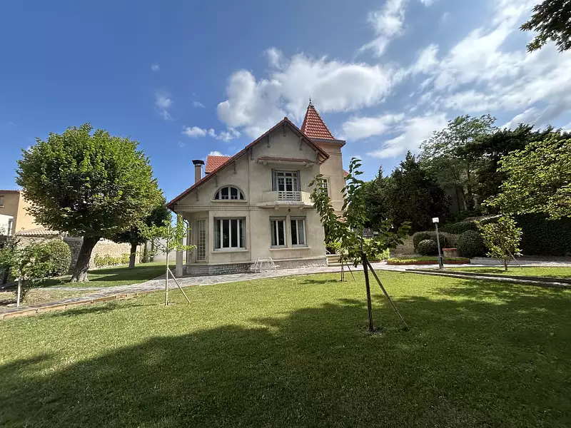 Maison, 185 m²