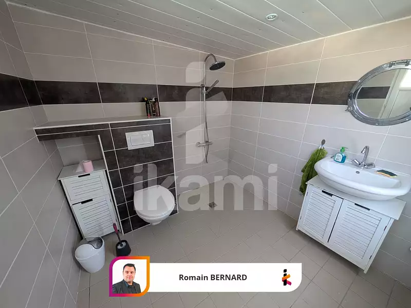 Maison, 192 m²