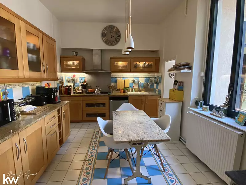 Maison, 208 m²